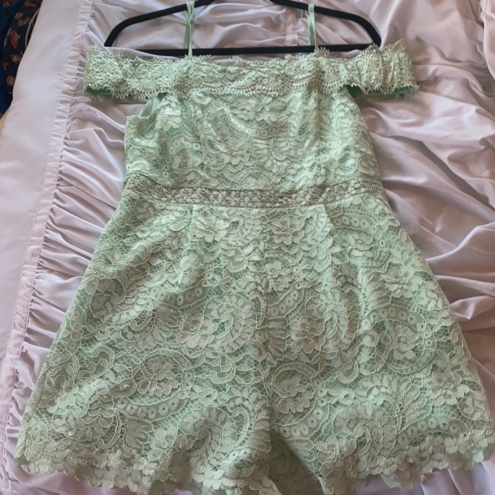 Francescas Size Large Green Romper